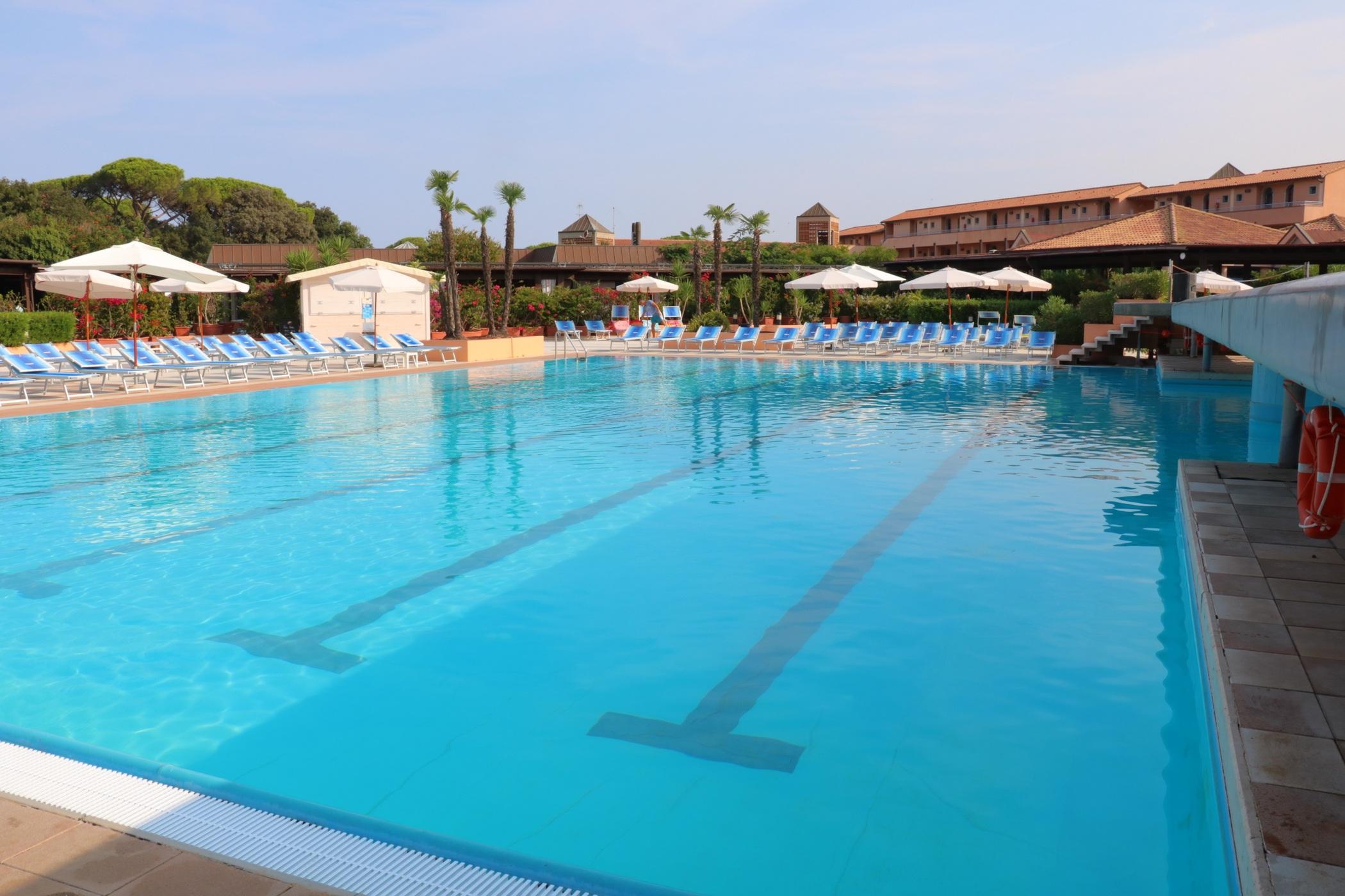 Garden Toscana Resort San Vincenzo Exteriör bild